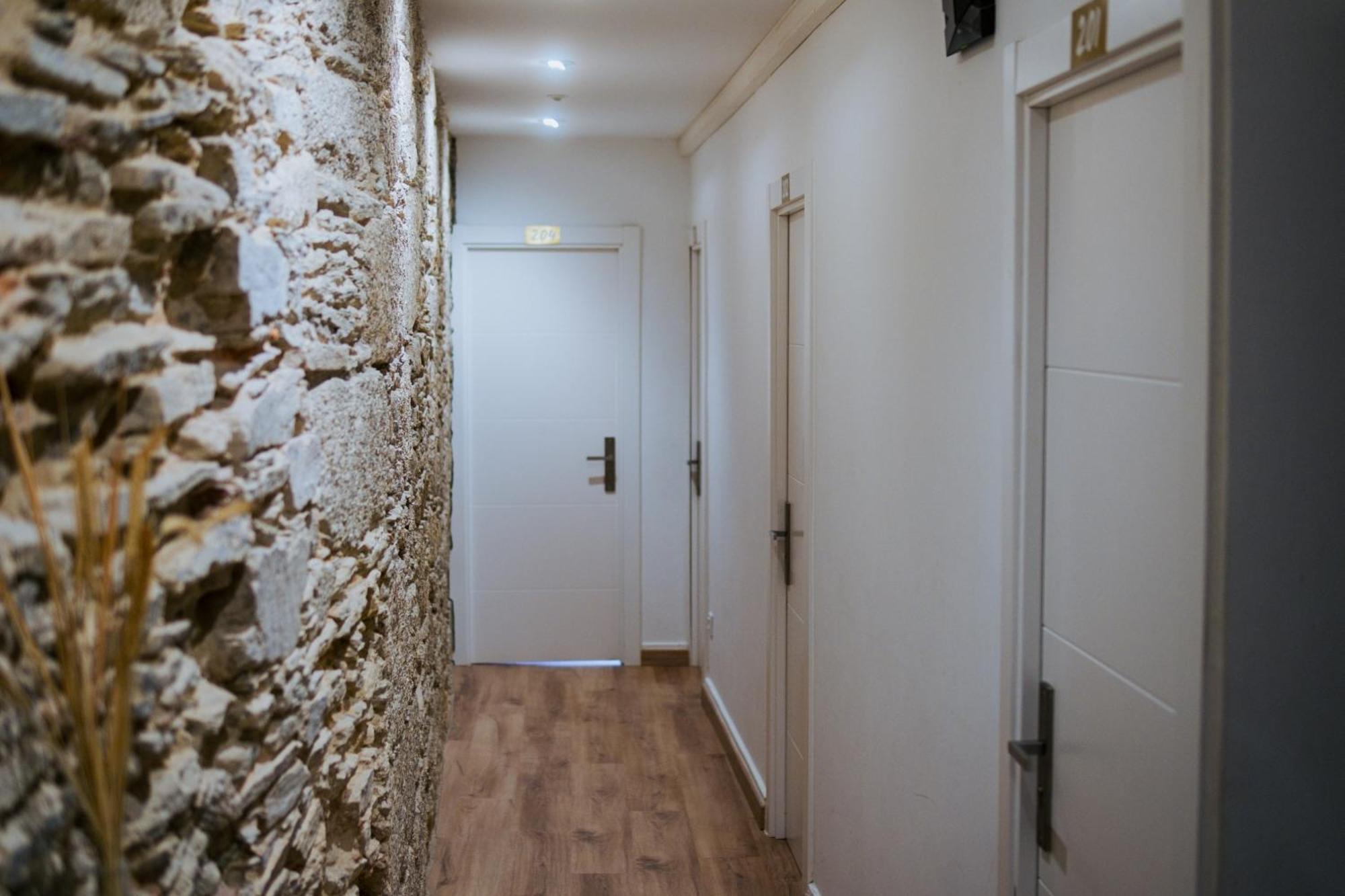 Hostal Santa Cruz Santiago de Compostela Dış mekan fotoğraf
